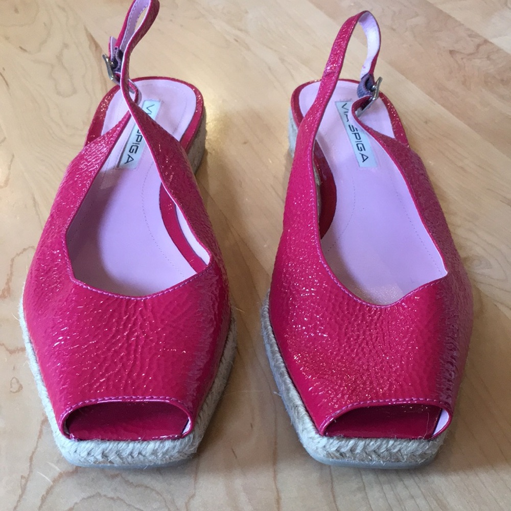 Via Spiga patent leather peep toe slingback sandals - Picture 2 of 9